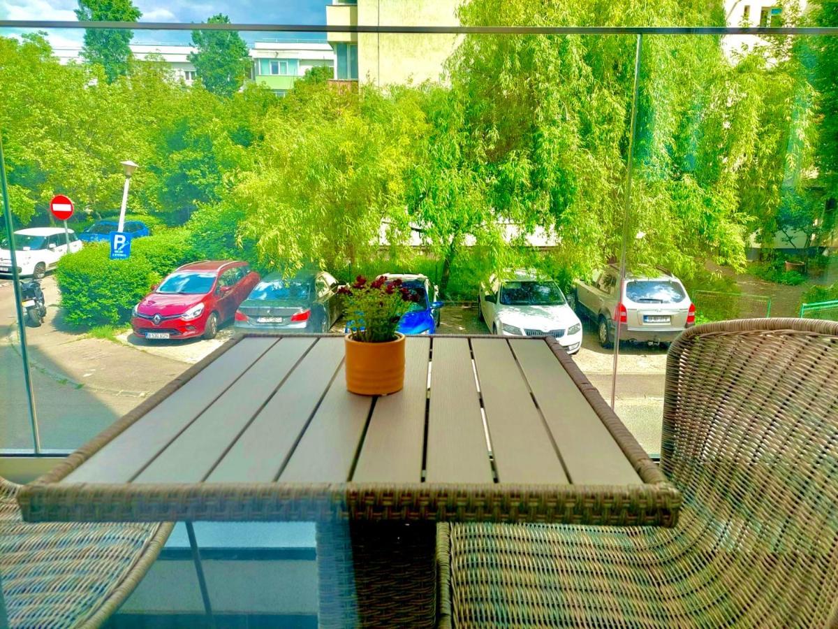 Smaranda Park Lake بوخارست المظهر الخارجي الصورة
